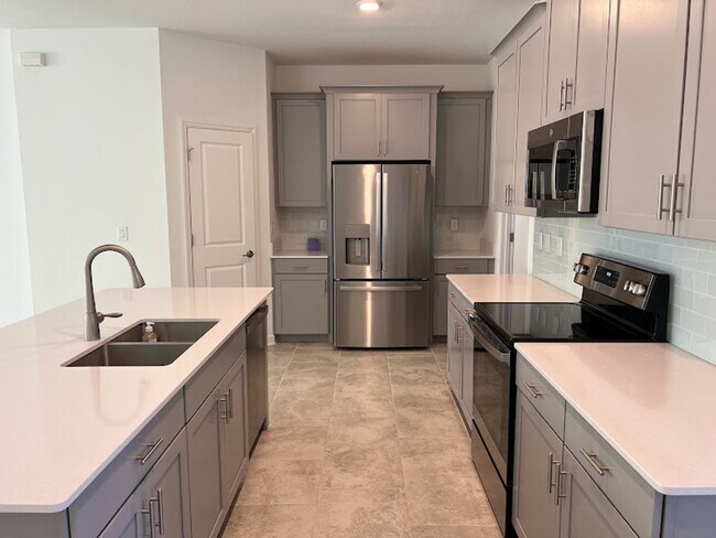 Photo - Newly built 3 Bedroom Home in Beautiful St. Cloud - 5 min from Isles of Lake Nova