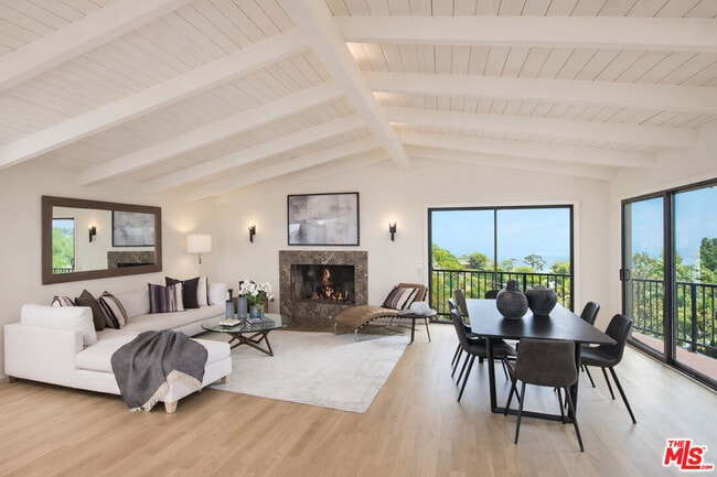 Photo - 9305 Beverlycrest Dr