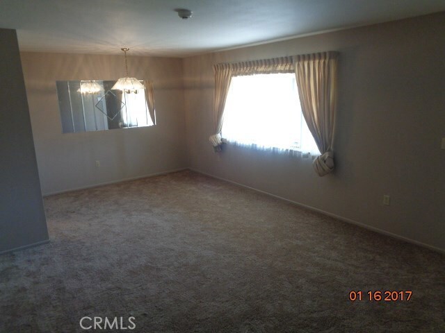 Photo - 28595 Amersfoot Way