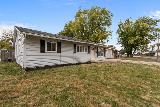 Photo - 2713 N Delphos St