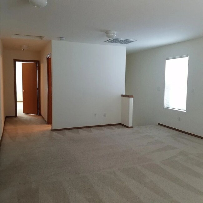 Photo - Beautiful 3 bed 2.5 ba house in highly desirable Liberty Ridge neighborhood