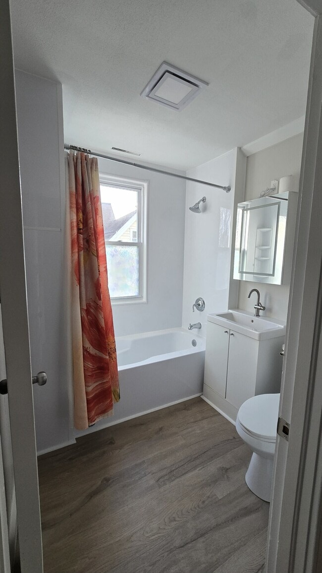 Photo - 114 Wallace St Unit 3