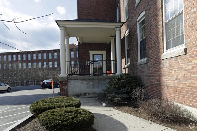 Picker House Mill Apartaments - Picker House Mill Apartments