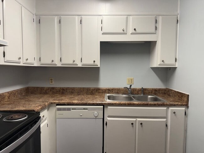 Photo - 1905 Elkhorn Ln Unidad #B