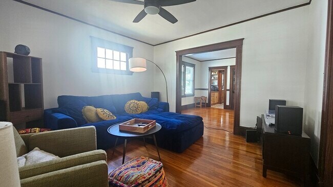 Building Photo - 50 Melendy Ave Unit 1 Rental