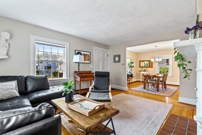 Photo - 51 Fairlawn St