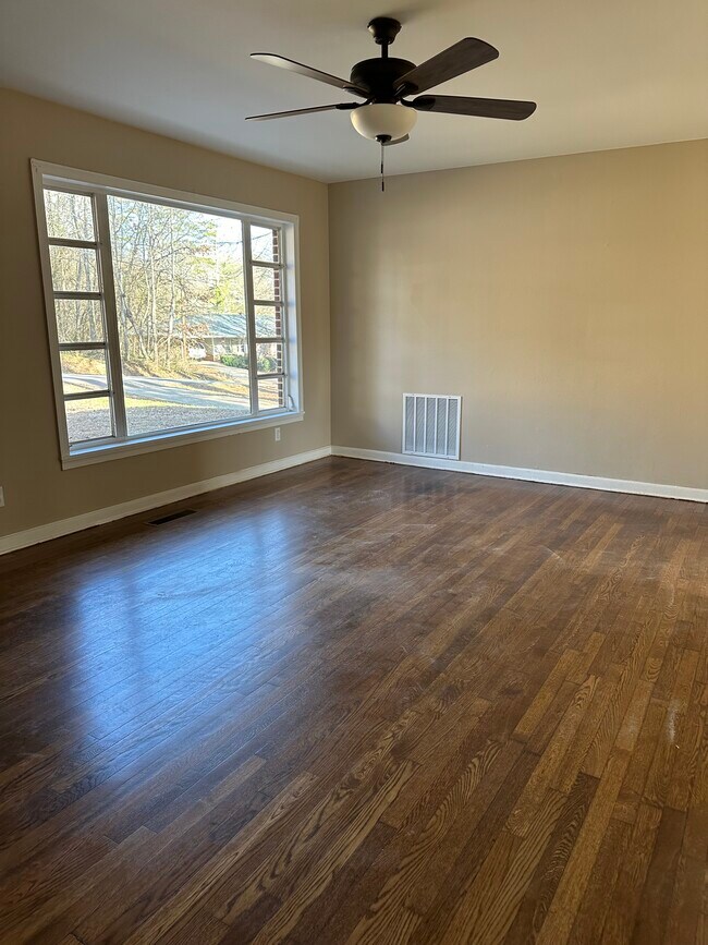 741 Barron Dr Condo Condo for Rent in Clarkesville, GA