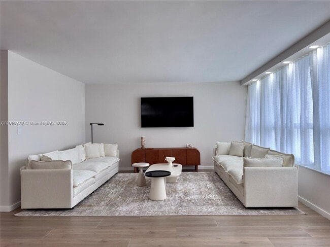 Photo - 10230 Collins Ave Unidad 102
