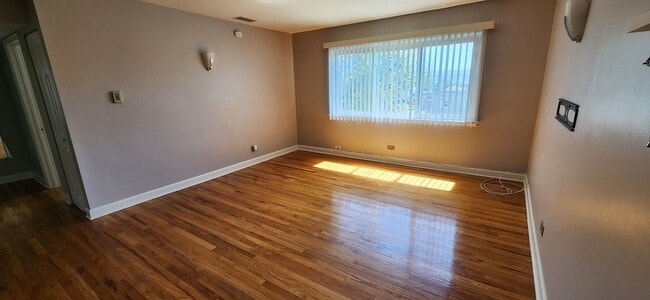 Building Photo - 3846 25th Ave Unit 6
