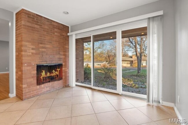 Photo - 8408 Louwen Dr