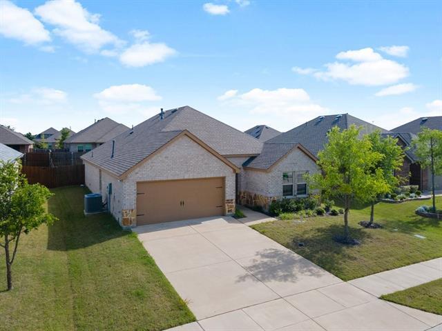 Photo - 917 Dewy Glen Ln