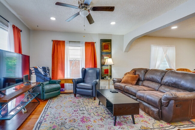 Photo - 2509 E Routt Ave Unidad ID1385922P