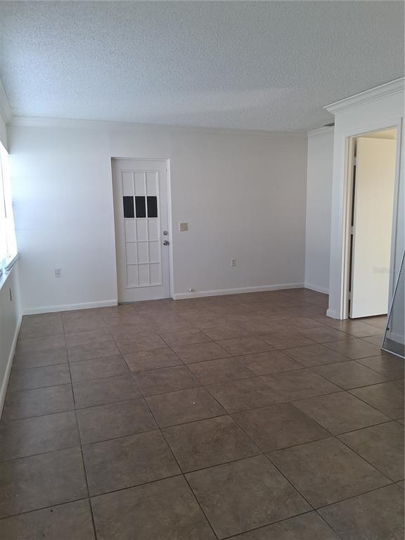 Photo - 240 W Canal Dr