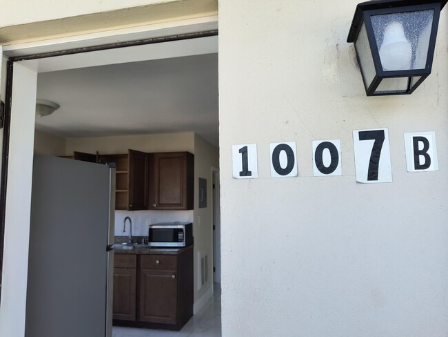 Photo - 1007 S E St Townhome