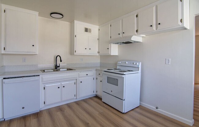 Photo - 2608 Ashe Rd Unit 2608 Ashe Road  A