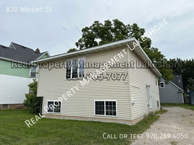 820 Wright St