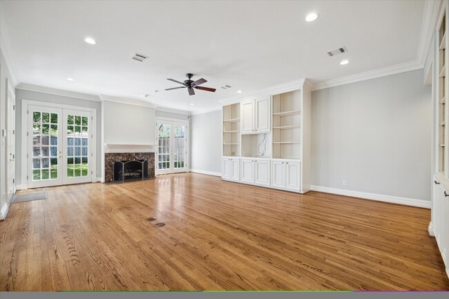 Photo - 6433 Sewanee Ave