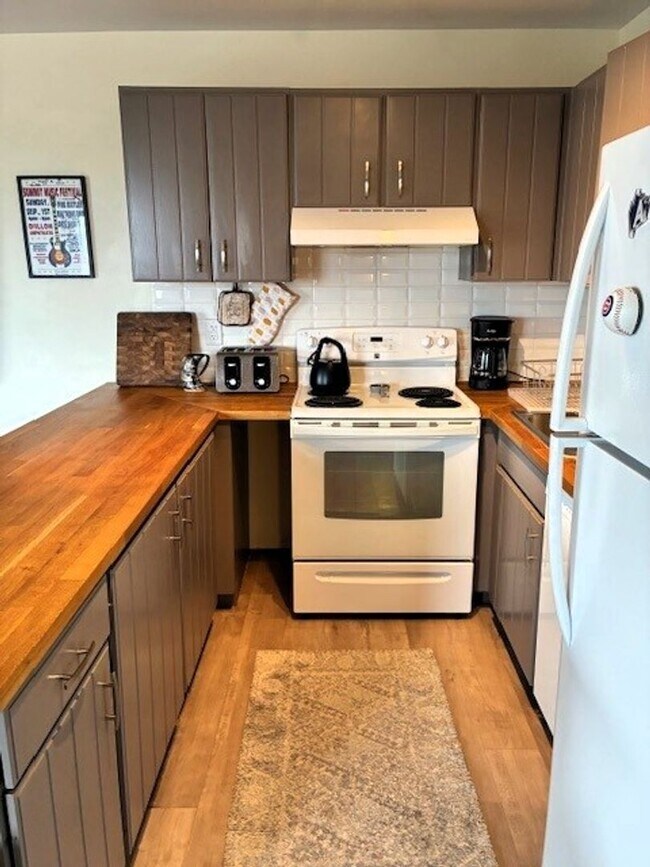 Photo - Long Term Rental- Original Dillon Valley E301 Unit E #301