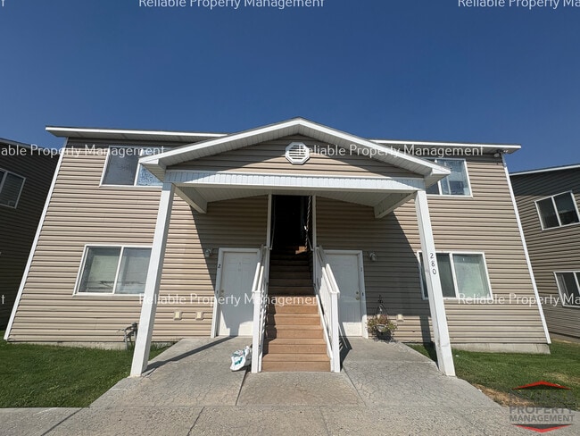 Building Photo - 280 W Anderson St Unit 4