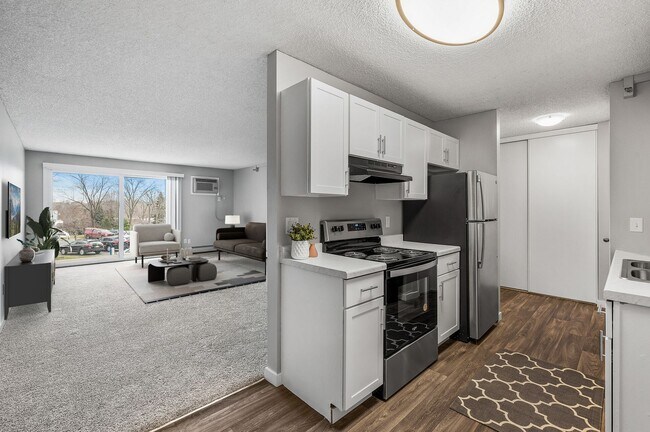 Photo - Hillcrest Place Apartments