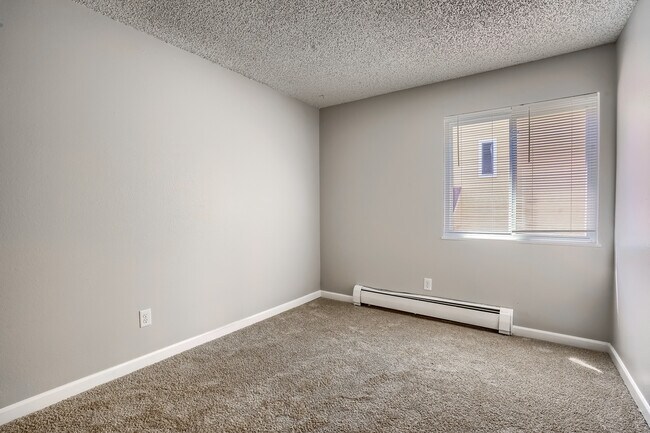 Un-renovated 1 Bedroom
