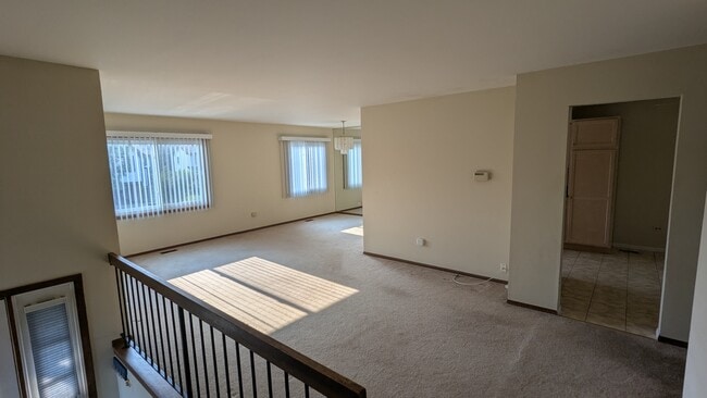 Photo - 541 Commanche Trl