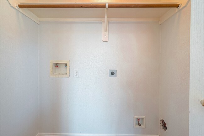 Photo - 5407 Rushstone Ln