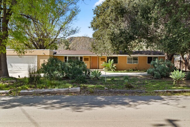 Photo - 10435 Andora Ave