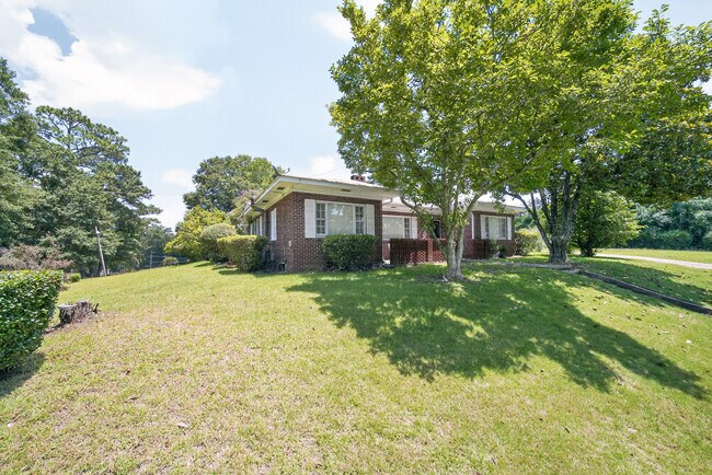 606 Harper Rd