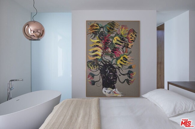 Photo - 2635 Hargrave Dr