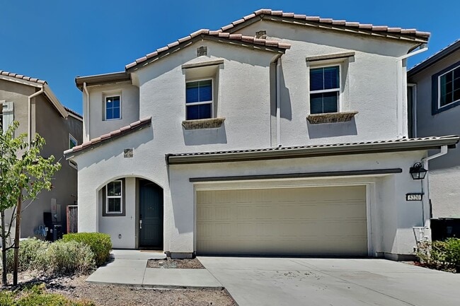 Building Photo - Cordelia 2000+ Sq Ft. 3/2 Home Available Now