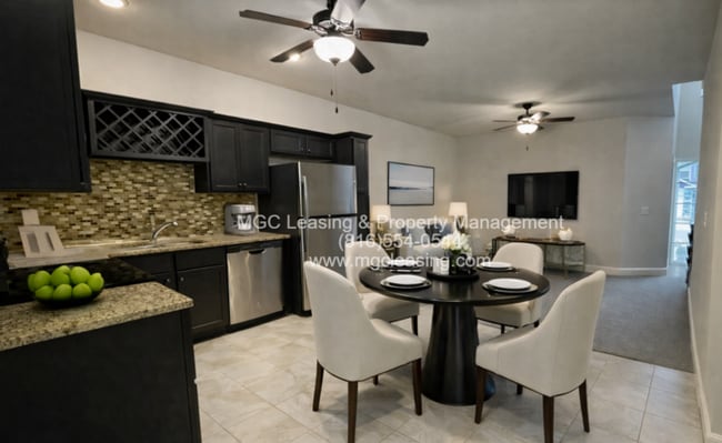 Photo - EAGLE CREEK LUXURY TOWNHOME