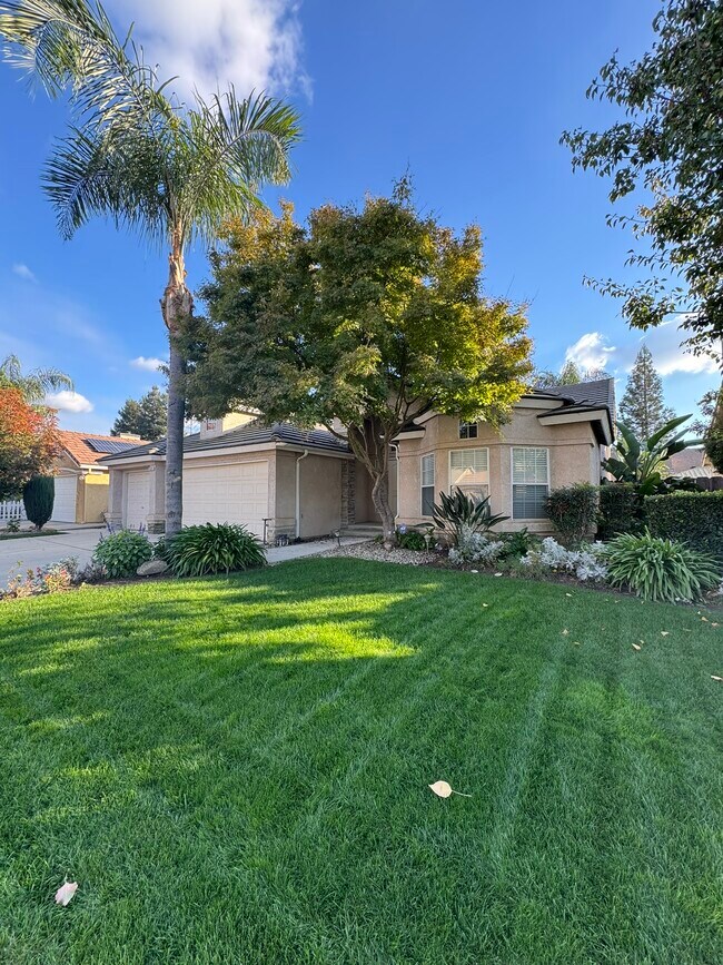 Photo - 2829 E Ryan Ave