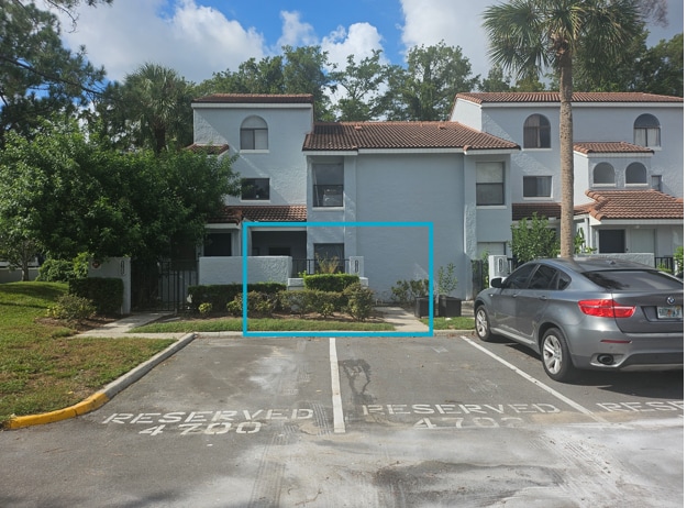 Building Photo - 4702 Capri Pl Unit 4702