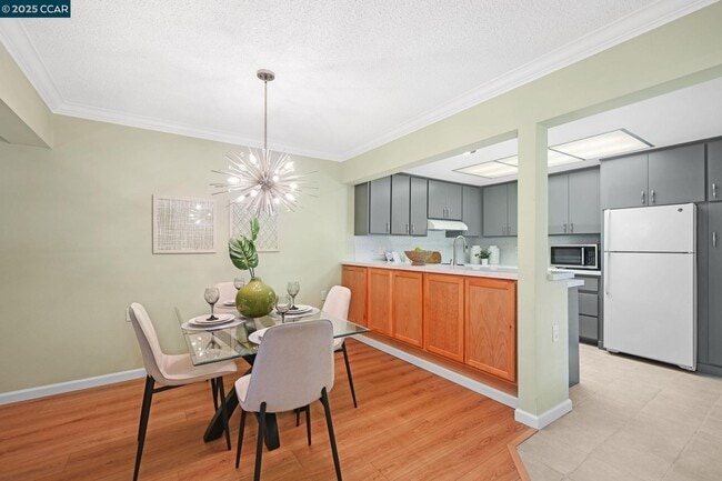 Photo - 1116 Running Springs Rd Unit 2