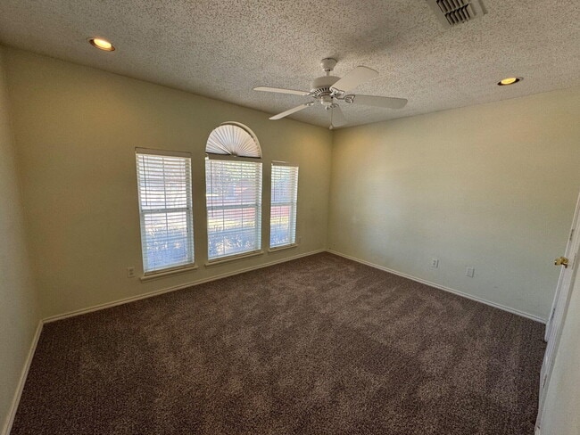 Photo - 6415 13th St