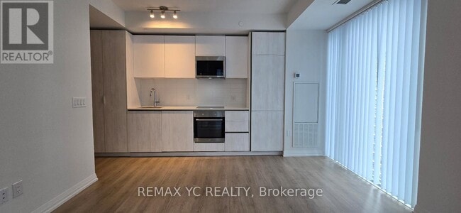 Photo - 8 Widmer St Unit 4205