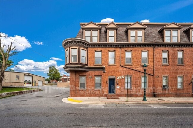 Photo - 229 Jonathan St Unidad 301