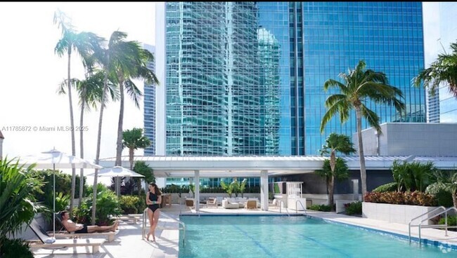 Building Photo - 1395 Brickell Ave Unit 2813 Rental