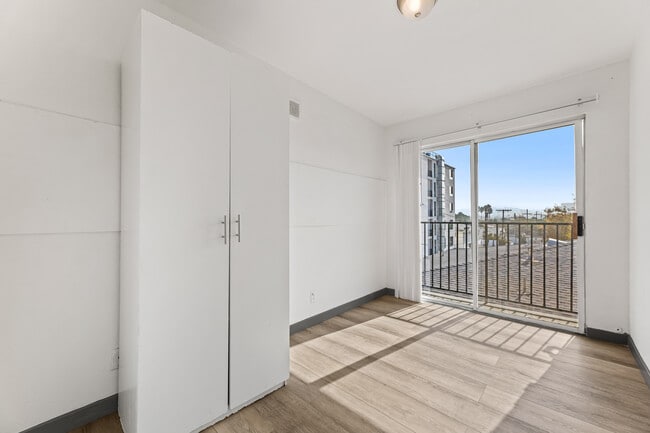 Photo - 1540 S Fairfax Ave