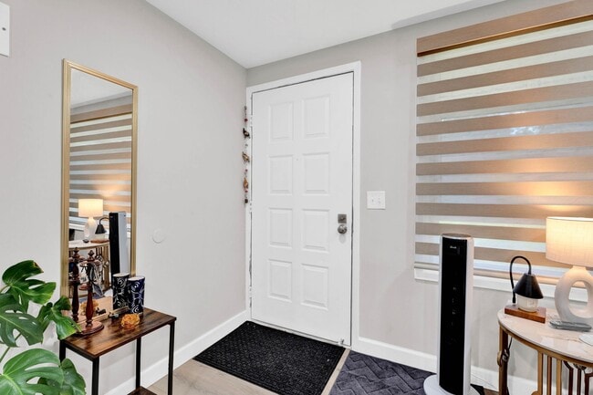 6 Roanoke Ln Unit 104