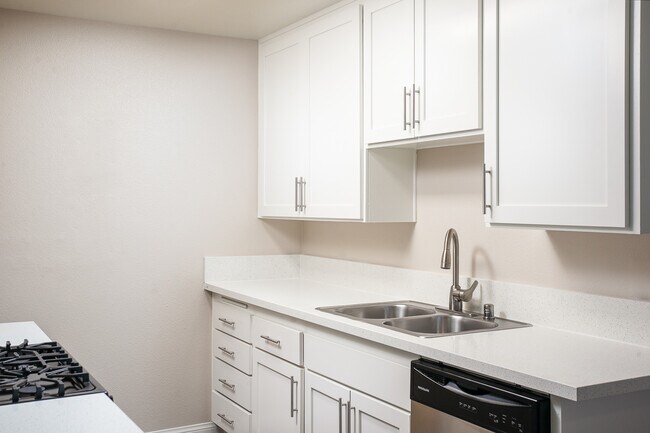 The Courtyards Apartment Homes