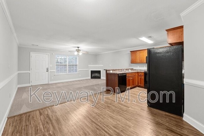 Photo - 2054 Reserve Ln