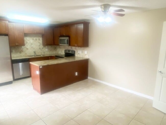 Photo - Spacious 2 bedroom 2 bathroom Townhome