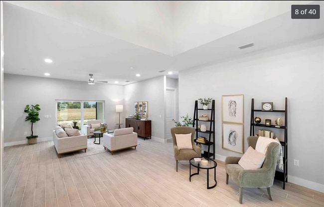 38 Lark Dr