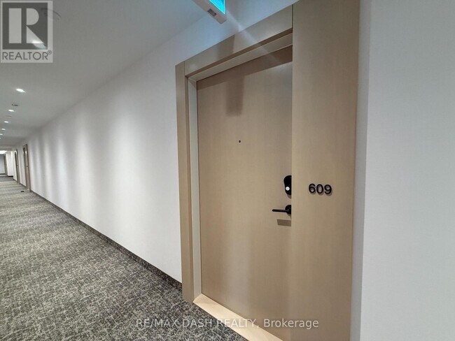 Photo - 280 Dundas St W Unit 609