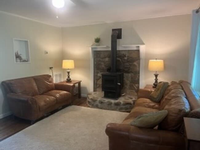 4070 Sherman Hollow Rd