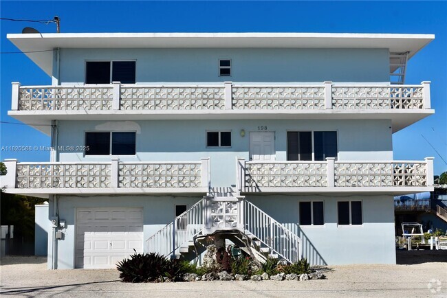 Building Photo - 198 Gulfview Dr Unit 3 Rental