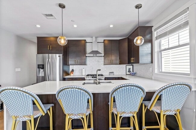 Photo - 241 Lexington St Unit 2