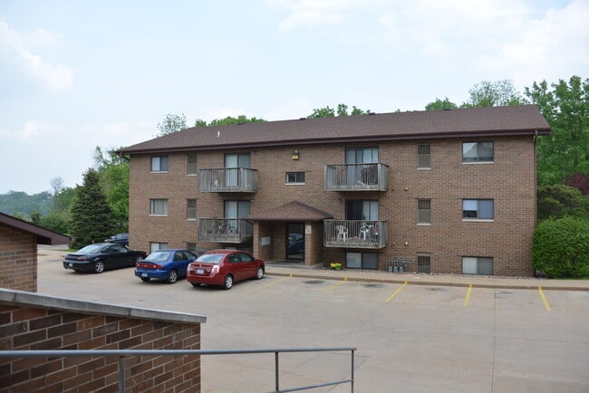 Pleasant View Apartments - Pleasant View Apartments